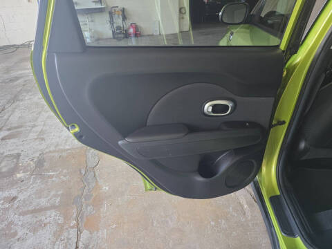 2014 Kia Soul +