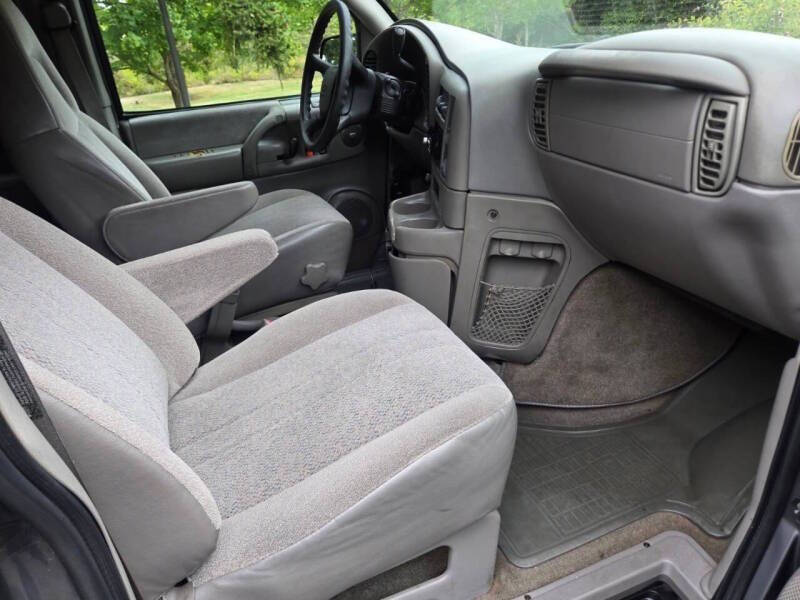 2005 Chevrolet Astro LT