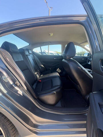 2021 Nissan Altima 2.5 SR