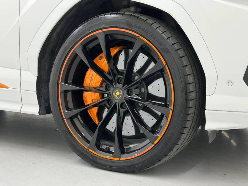 2022 Lamborghini Urus