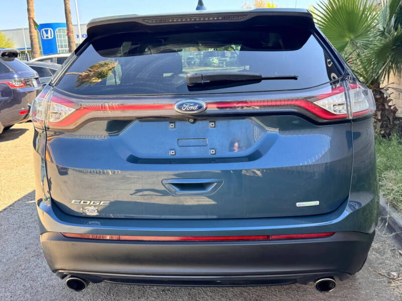 2016 Ford Edge SE