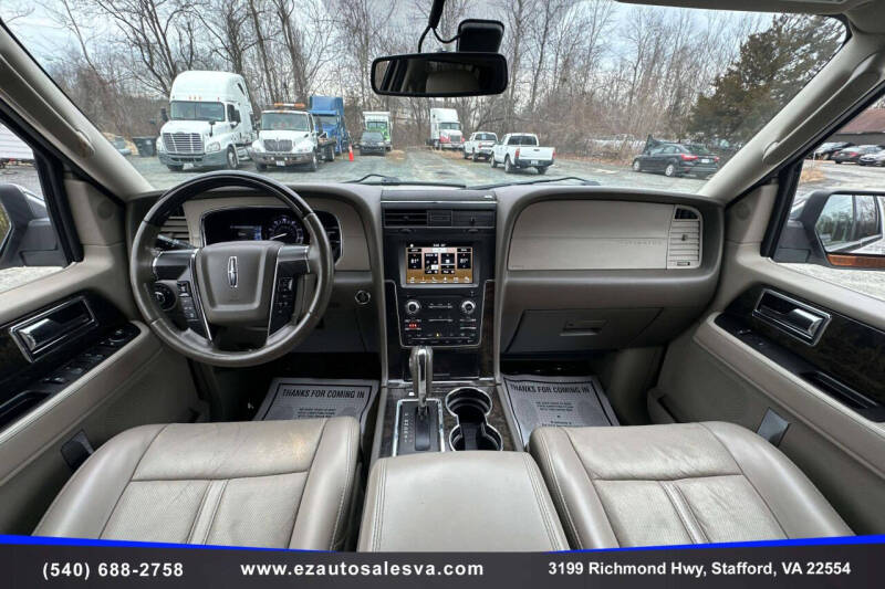 2017 Lincoln Navigator Select