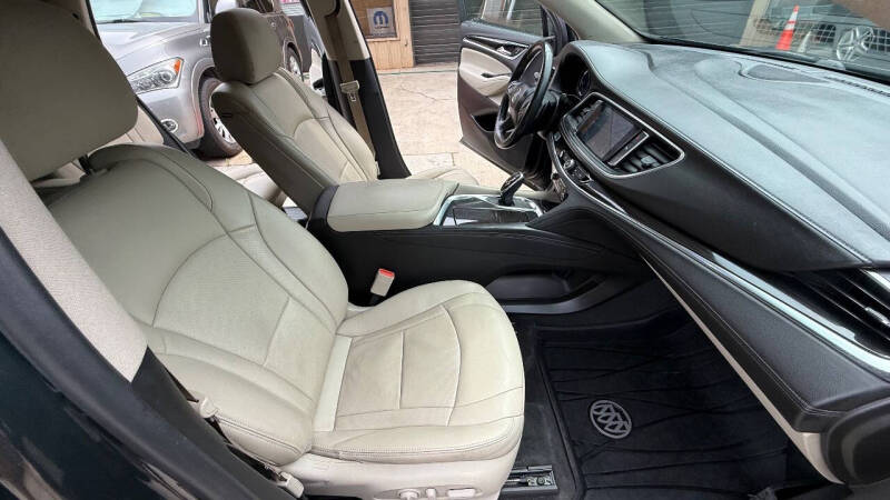 2019 Buick Enclave Essence