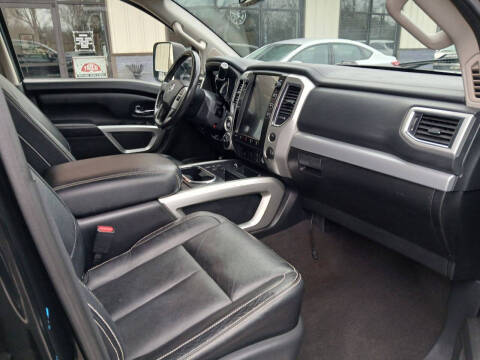 2017 Nissan Titan PRO-4X