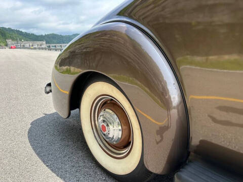 1941 Packard 110 Business Coupe