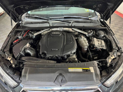 2017 Audi A4 2.0T quattro Premium Plus