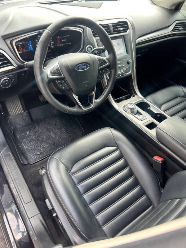 2019 Ford Fusion SEL