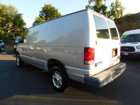 2003 Ford E-Series E-250