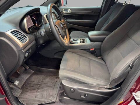 2017 Jeep Grand Cherokee Laredo