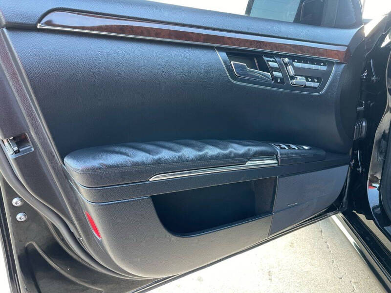 2012 Mercedes-Benz S-Class S 550 4MATIC