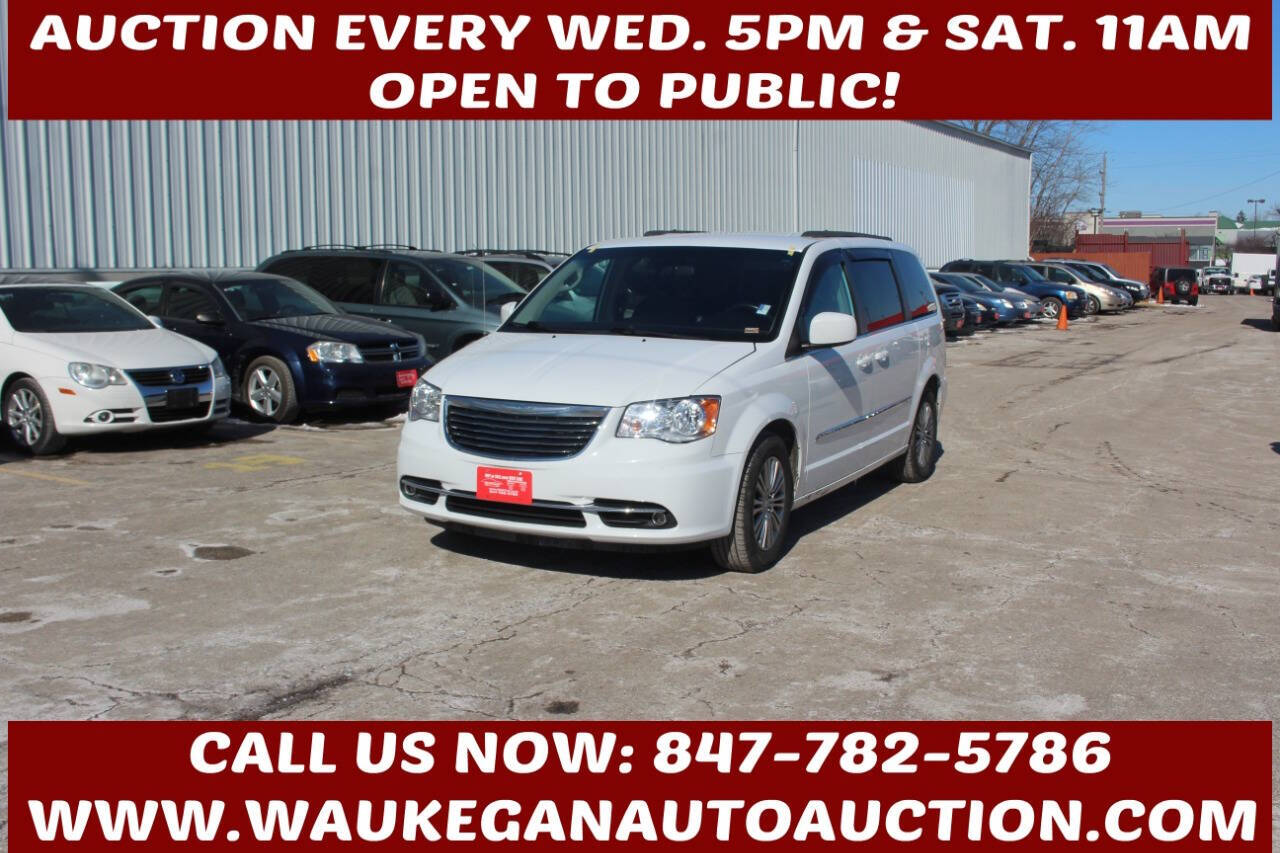 2014 Chrysler Town and Country 30th Anniversary