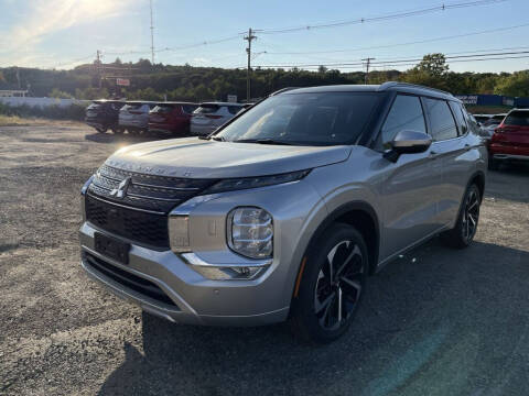 2024 Mitsubishi Outlander for sale at Midstate Auto Group in Auburn MA