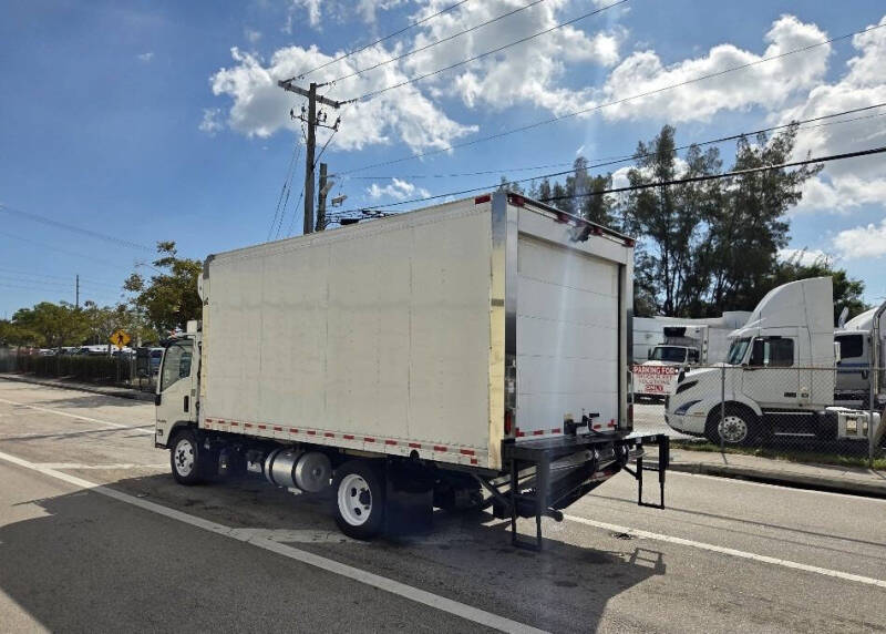 2021 Isuzu NPR