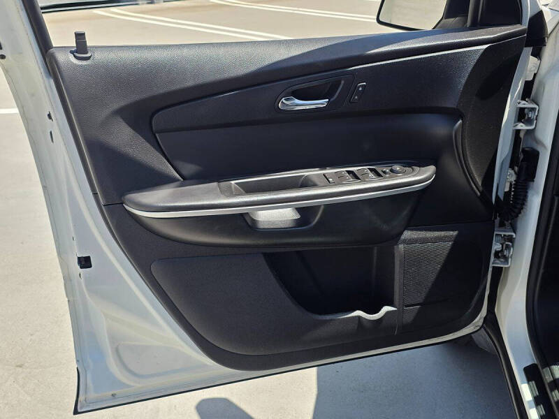 2011 GMC Acadia SLE