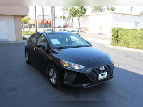 2017 Hyundai Ioniq Hybrid Blue