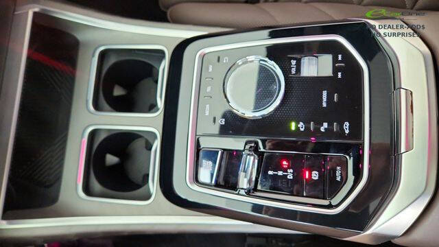 2023 BMW 7 Series 740i