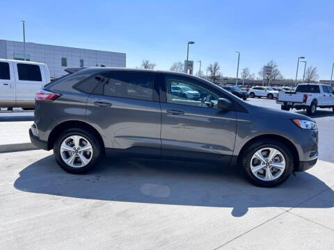 2023 Ford Edge SE