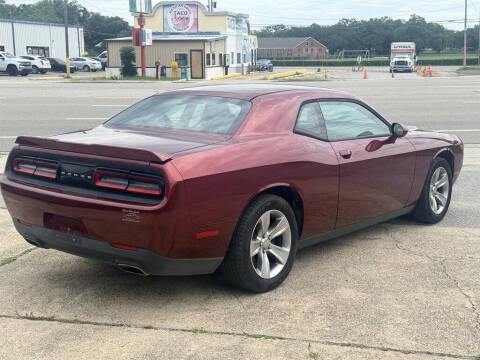 2017 Dodge Challenger SXT