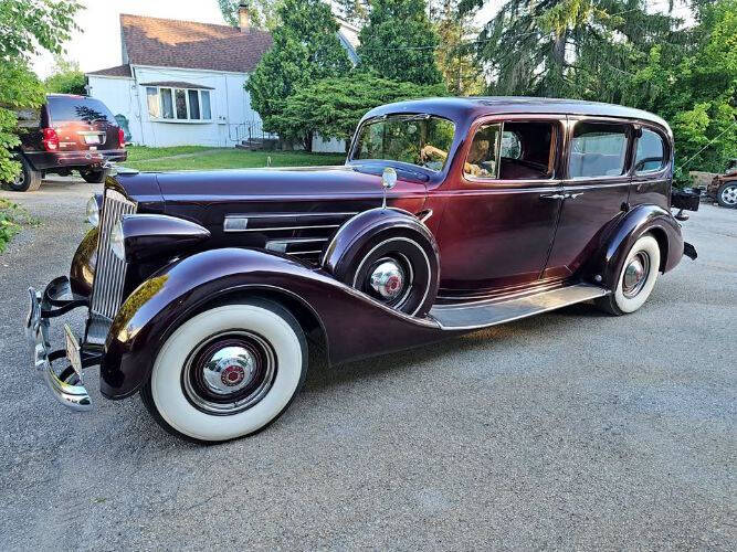 1937 Packard 1508