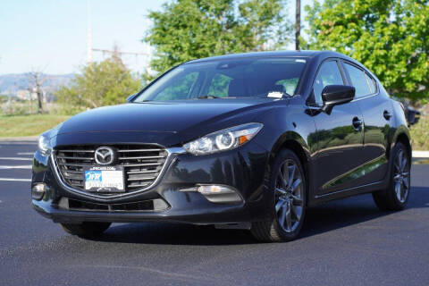 2018 Mazda MAZDA3 Touring