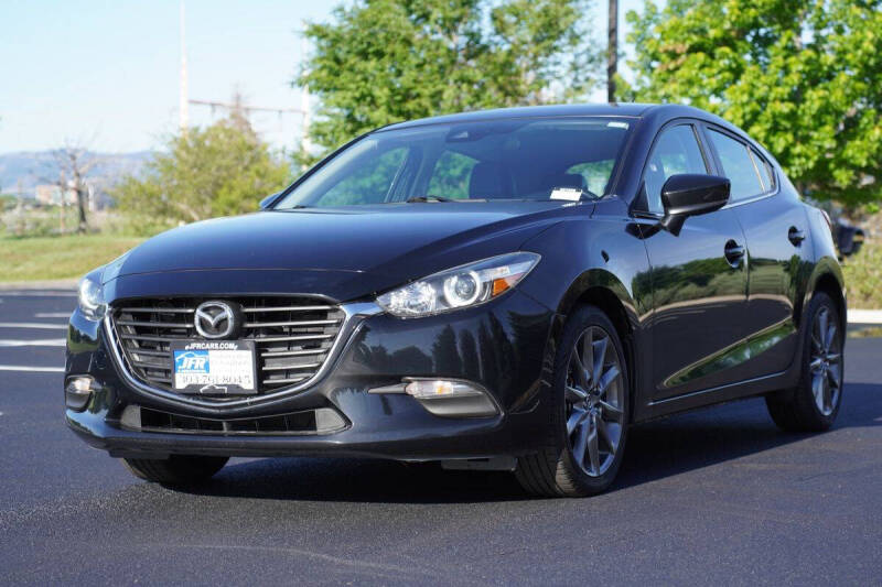 2018 Mazda MAZDA3 Touring
