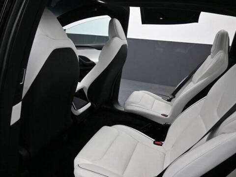 2022 Tesla Model X Plaid