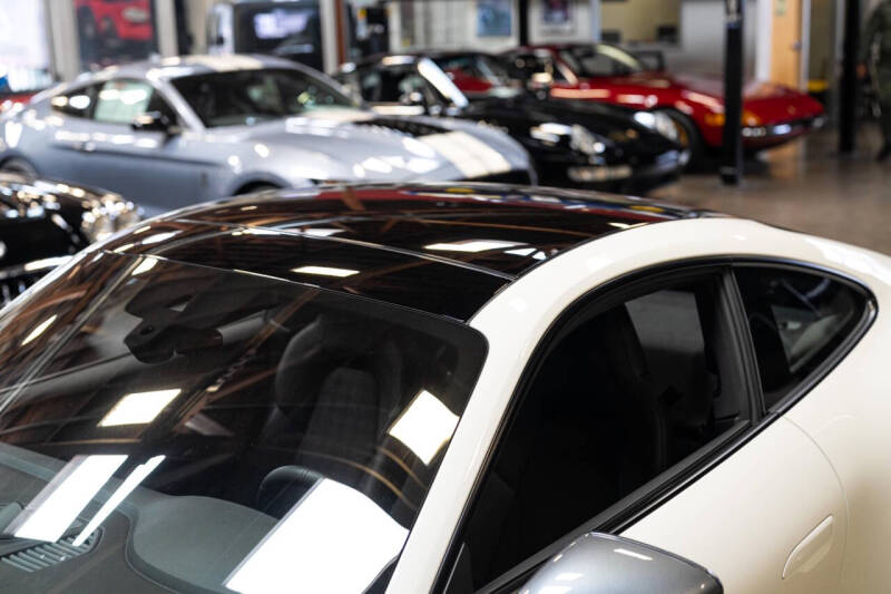 2025 Porsche 911 Carrera T