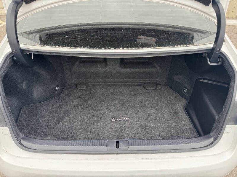 2016 Lexus ES 300h