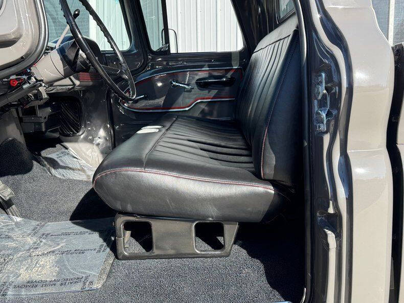 1961 Chevrolet Apache