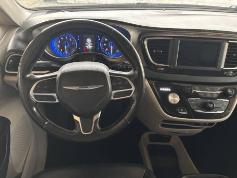 2020 Chrysler Pacifica Touring L