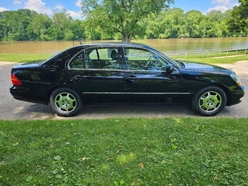 Used 2002 Lexus LS 430 with VIN JTHBN30FX20058196 for sale in Terre Haute, IN