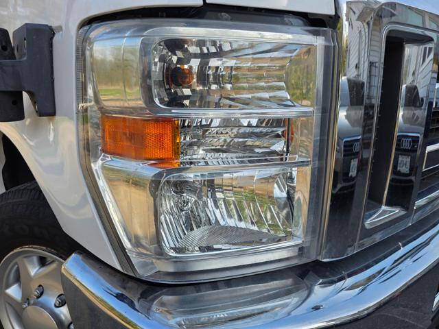 2017 Ford E-Series