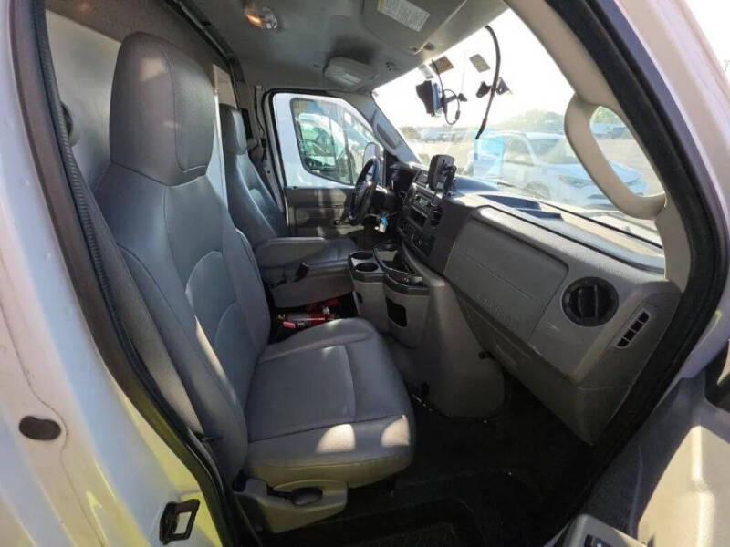 2023 Ford E-Series