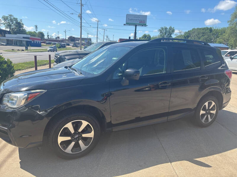 Image 3 of 2018 Subaru Forester 2.5i Premium