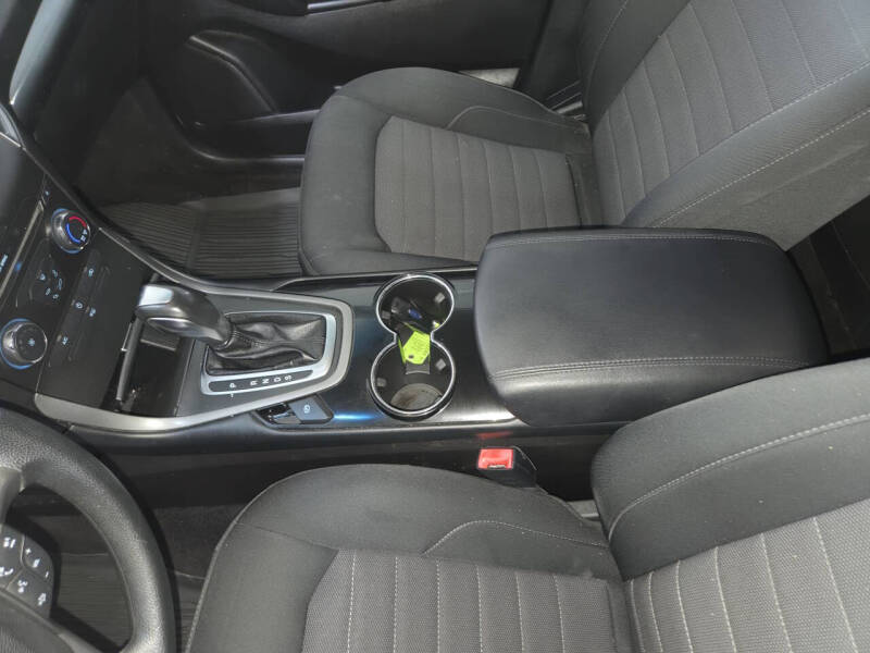2016 Ford Edge SE