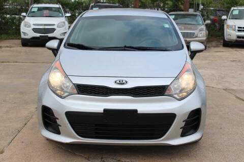 2016 Kia Rio 5-Door LX
