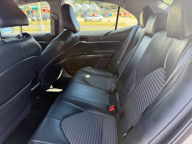 2019 Toyota Camry XLE