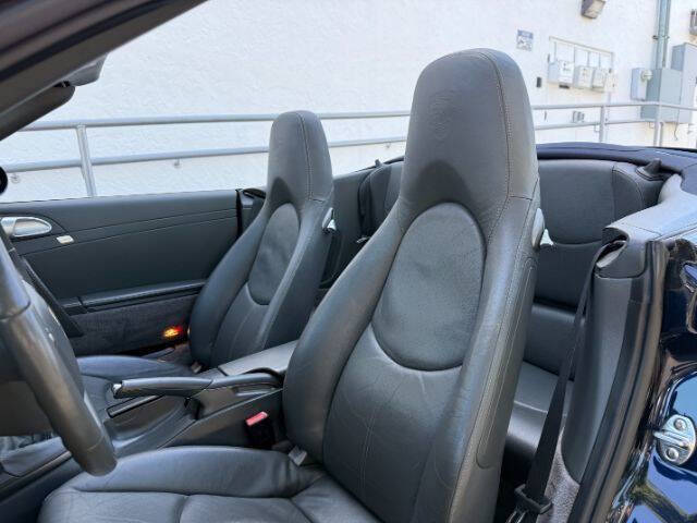 2005 Porsche 911 Carrera