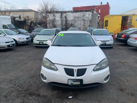 2006 Pontiac Grand Prix for sale at 77 Auto Mall in Newark NJ