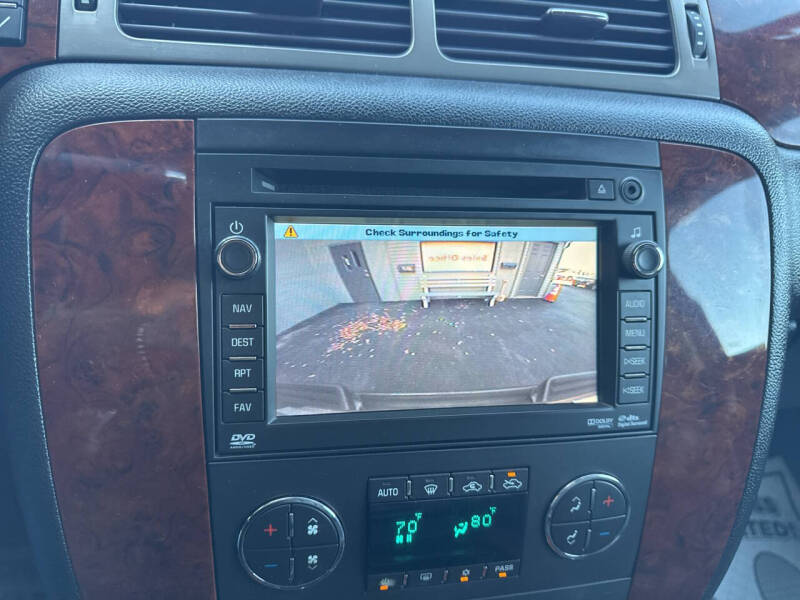 2011 Chevrolet Avalanche LTZ