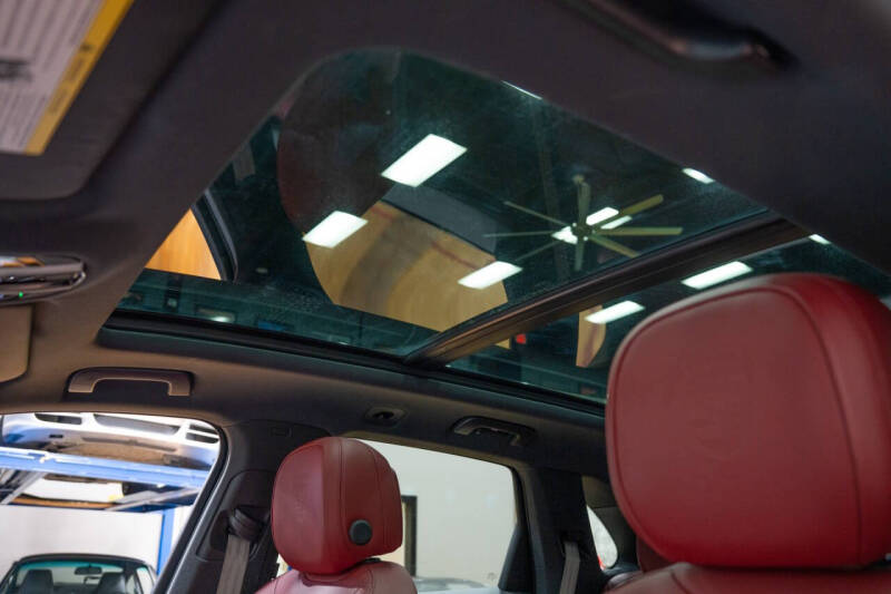 2022 Porsche Cayenne Platinum Edition