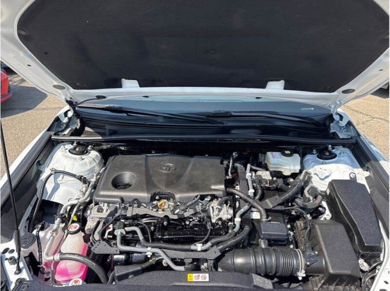 2022 Toyota Camry Hybrid XSE