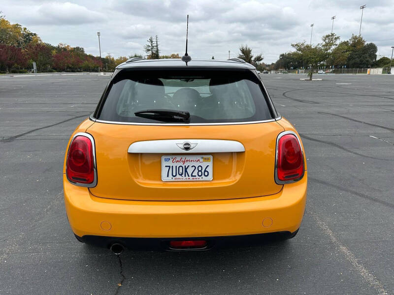 2015 MINI Hardtop 4 Door Cooper