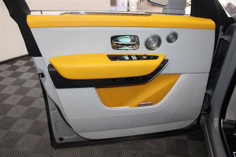 2025 Rolls-Royce Black Badge Cullinan