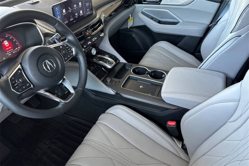 2026 Acura MDX SH-AWD w/Advance