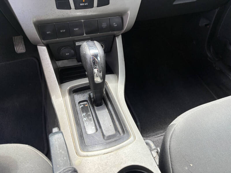 2009 Ford Focus SES