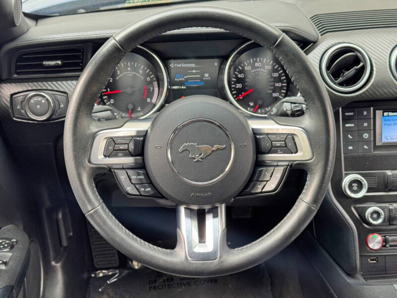 2022 Ford Mustang EcoBoost