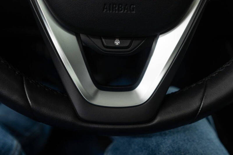 2024 BMW 3 Series 330i xDrive