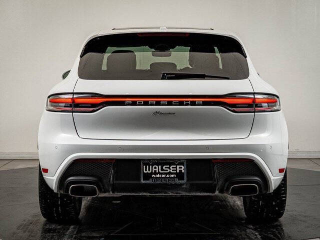 2025 Porsche Macan