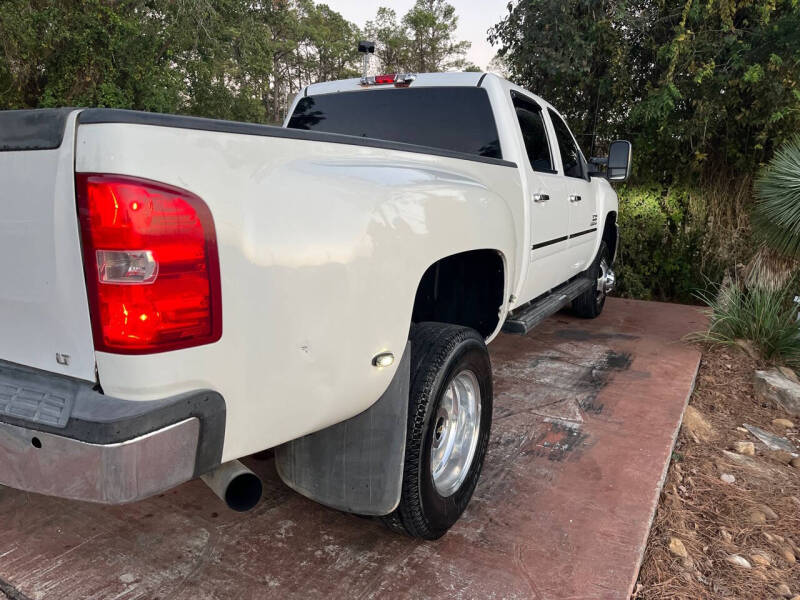 2013 Chevrolet Silverado 3500HD LT photo 12